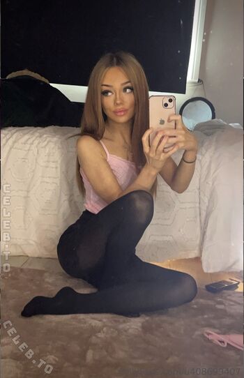 Full leaked Dollyannaxo private onlyfans photo