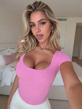 Full leaked Dollybambixxx private photo