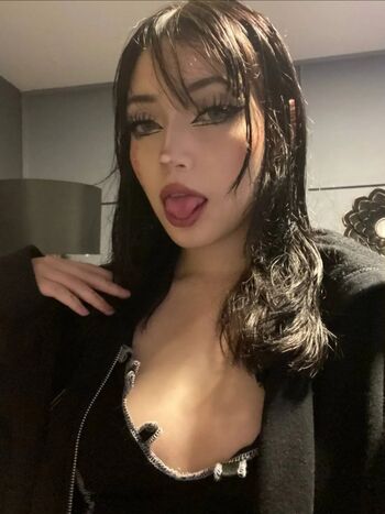 Full leaked Dollyghost private photo