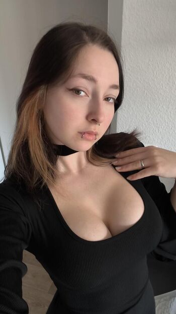 Full leaked Dollyyrud private photo