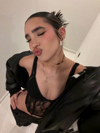 Full leaked Domelipa page private onlyfans photo