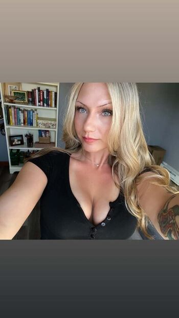 Full leaked Dorixoxo private photo