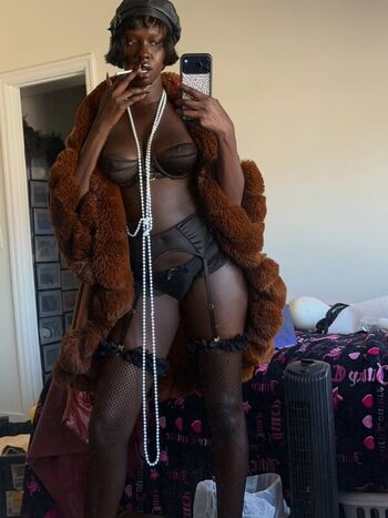 Full leaked Doshadeng private photo