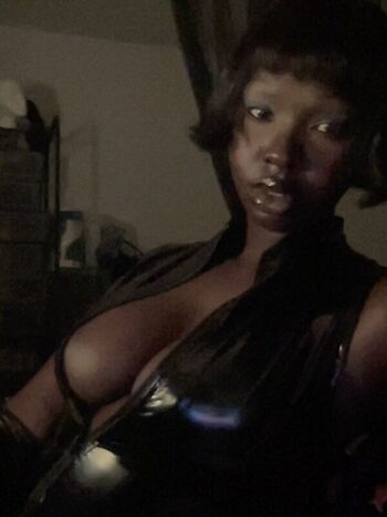 Full leaked Doshadeng private photo