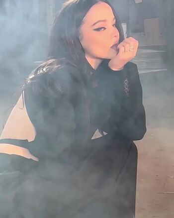 Full leaked Dove cameron page private onlyfans photo