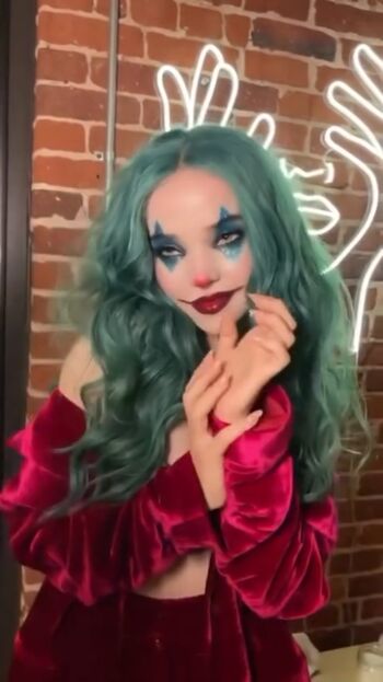 Dove Cameron