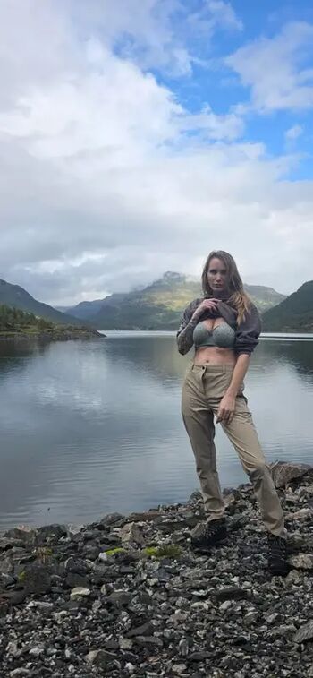 Full leaked Doyoumissmaya private photo
