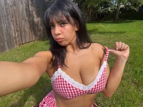 Full leaked Dremluvr private onlyfans photo