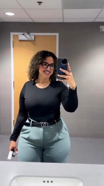 Full leaked Drivewithisabella private onlyfans photo