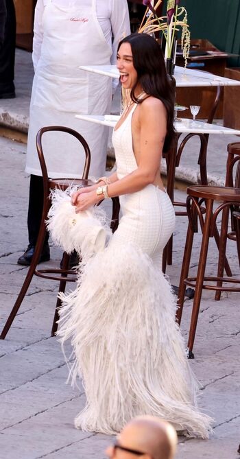 Full leaked Dua lipa private photo