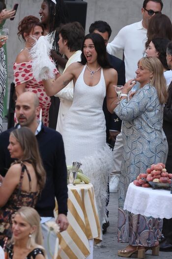 Full leaked Dua lipa private photo