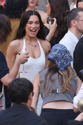 Full leaked Dua lipa private photo