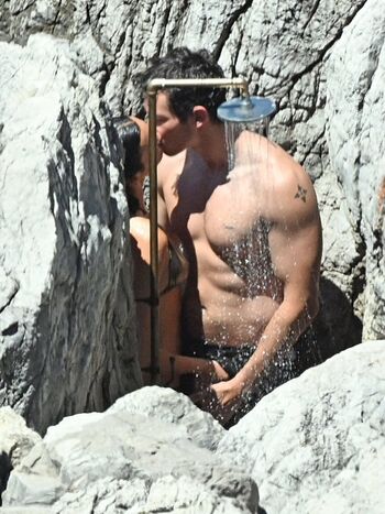Full leaked Dua lipa  page private photo
