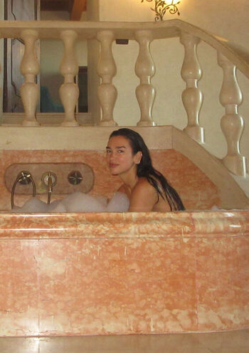 Dua Lipa