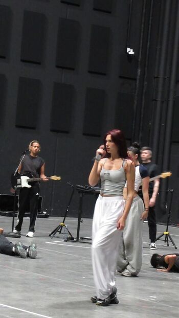 Full leaked Dua lipa private photo