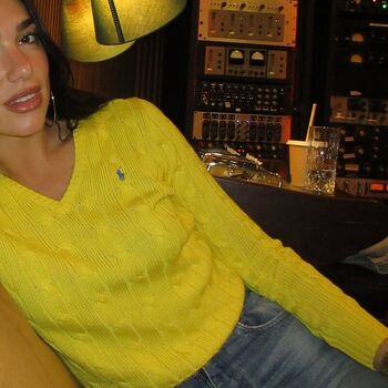 Full leaked Dua lipa page private photo