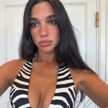 Full leaked Dua lipa page private photo