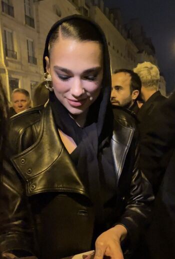 Full leaked Dua lipa page private photo