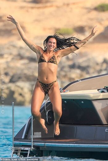 Full leaked Dua lipa  page private photo