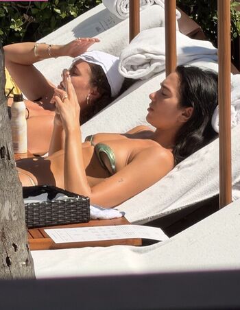 Full leaked Dua lipa page private photo