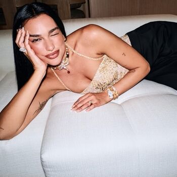 Full leaked Dua lipa page private photo