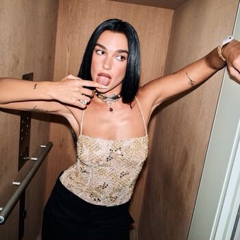 Full leaked Dua lipa page private photo