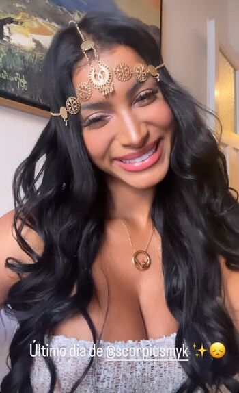Full leaked Dubai escort private photo