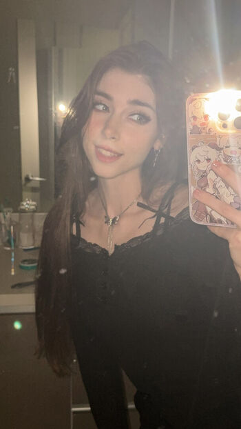 Full leaked Duckie cos page private photo