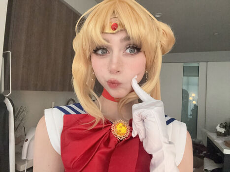 Full leaked Duckie cos  page private photo