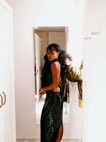 Full leaked Duda santos private photo