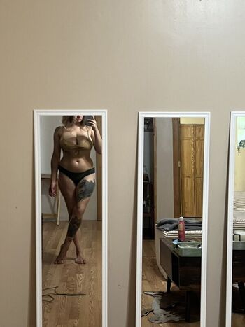 Full leaked Dumbbitchmurphy private photo