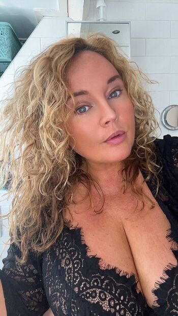 Full leaked Dutchycurves private photo