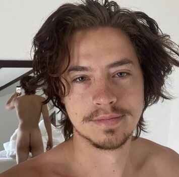 Full leaked Dylan sprouse private photo