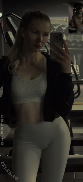 Full leaked E blondie private photo