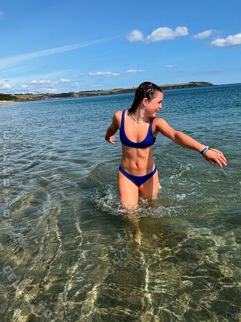 Full leaked Eblily private onlyfans photo