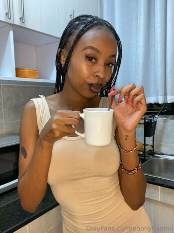 Full leaked Ebonynaomii private photo