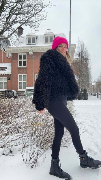 Full leaked Ecem karavus private onlyfans photo