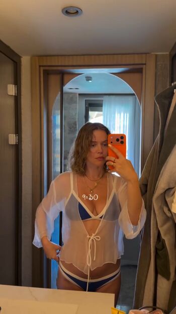 Full leaked Ecem karavus private photo