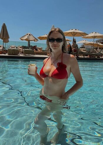 Full leaked Ecem karavus private photo