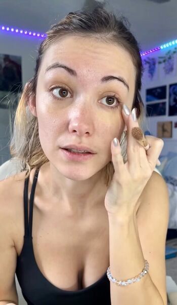 Full leaked Echochlo private onlyfans photo