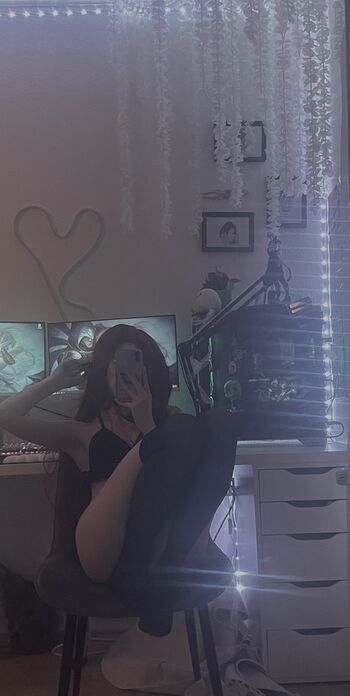 Full leaked Eclipsedakari private onlyfans photo