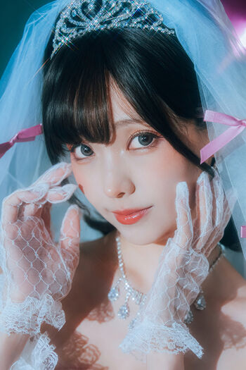 Full leaked Eeelyeee page private photo