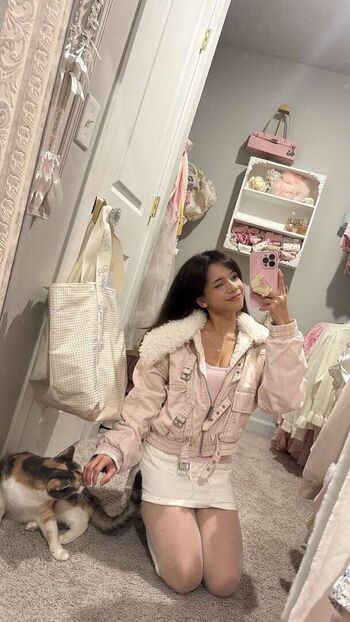 Full leaked Eeeveenara private onlyfans photo