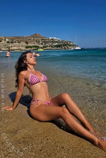 Full leaked Effie papamichali private photo