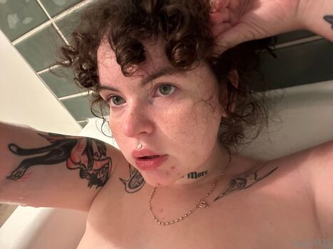 Full leaked Egg private photo