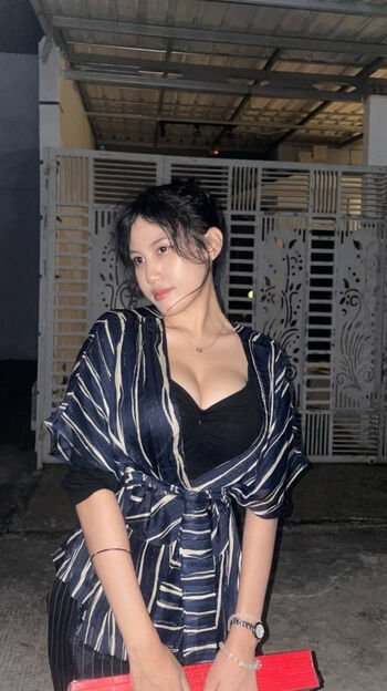 Full leaked Ejahazel page private onlyfans photo