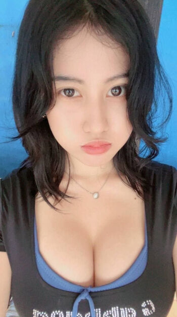 Full leaked Ejahazel page private onlyfans photo