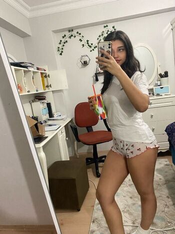 Full leaked Ela kavak private photo