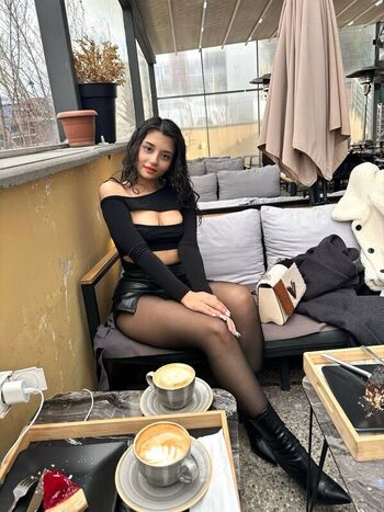 Full leaked Ela kavak private photo