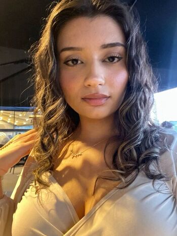 Full leaked Ela kavak private photo